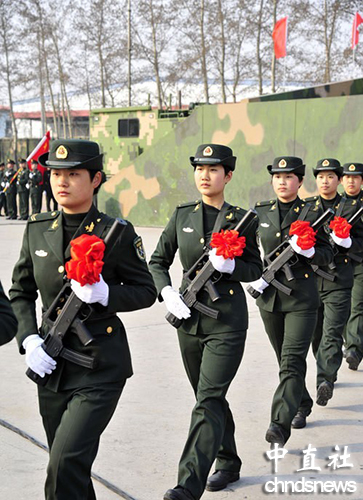 中国陆军首支女子特种作战部队成立现场