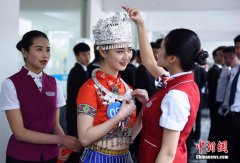  航空公司在成都招空乘 500美女竞争 