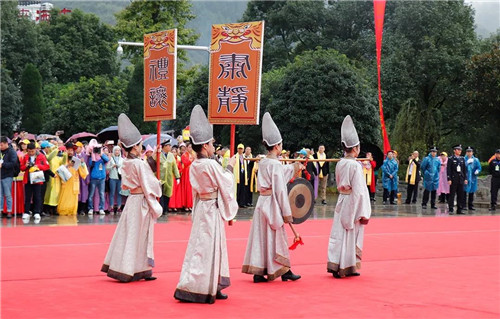 绿之韵胡国安董事长受邀参加戊戌年公祭舜帝大典