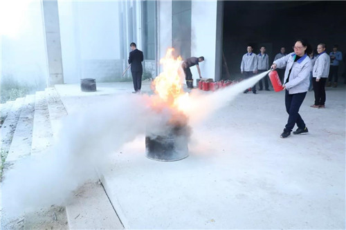 安发生物开展2019年第一季度消防安全技能培训