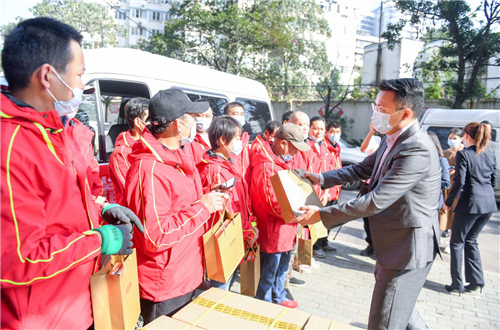 情暖快递员 武汉跃莱越好