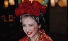  56岁翁虹时隔25年再扮“猫妖”！秒变疯批美人笑容邪魅 
